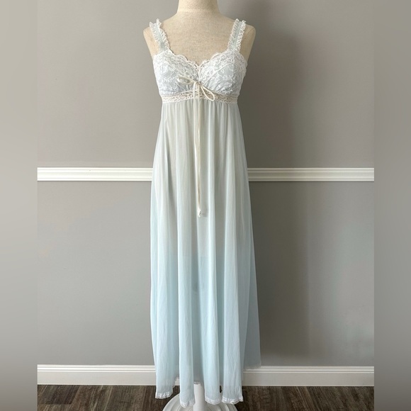 Olga Other - Vintage Olga Nylon Nightgown Powder Blue Small
